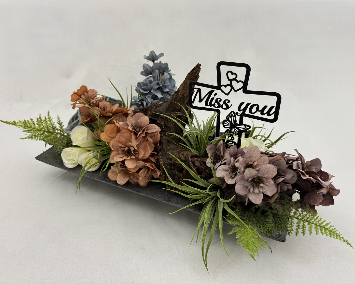 Rouwstuk met hortensia's