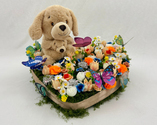 Rouwstuk voor kind met bloemen, vlinders en een teddybeer