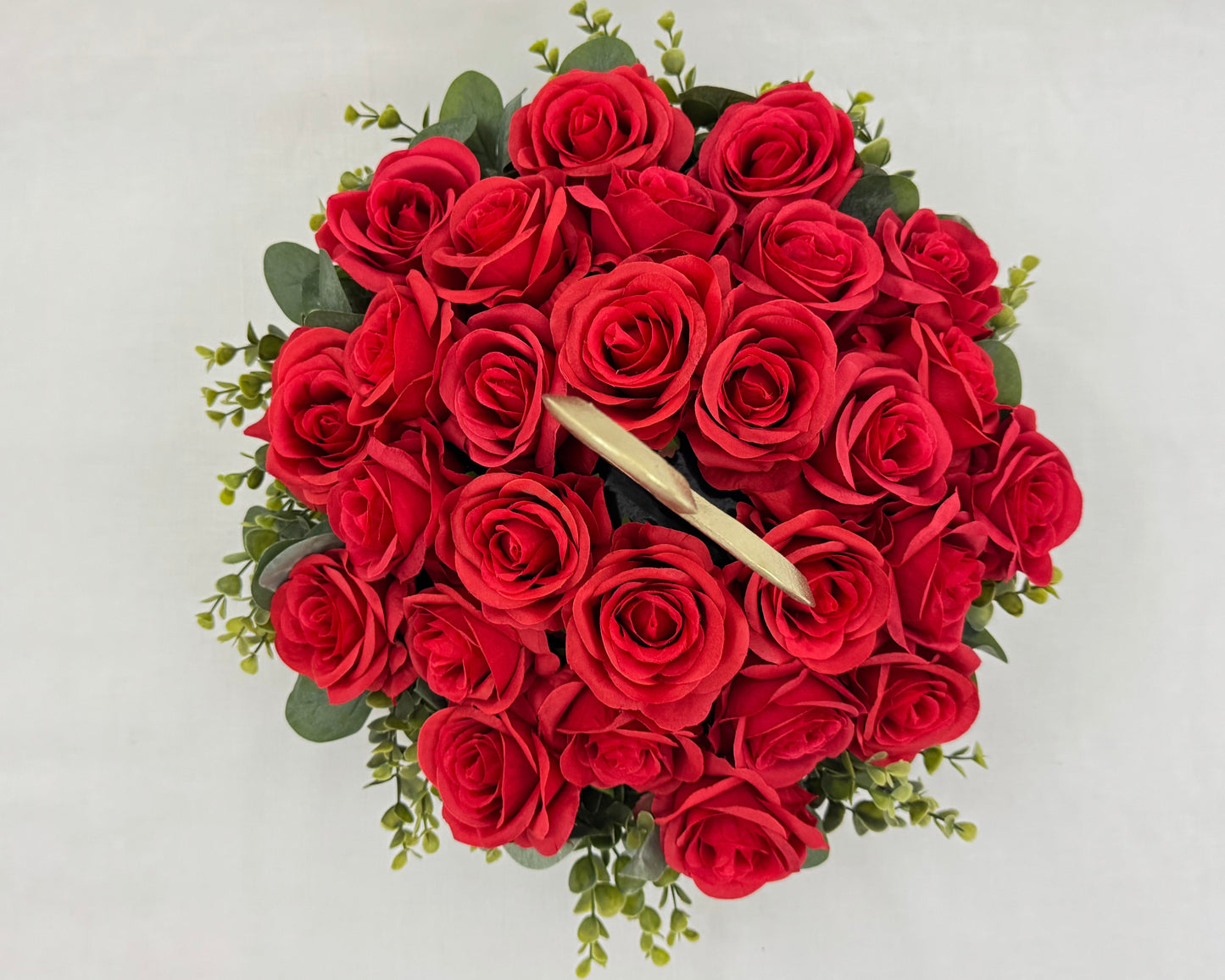 rode rozen in mand rouwstuk