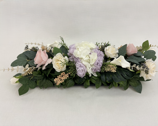 Langwerpig rouwstuk met hortensia