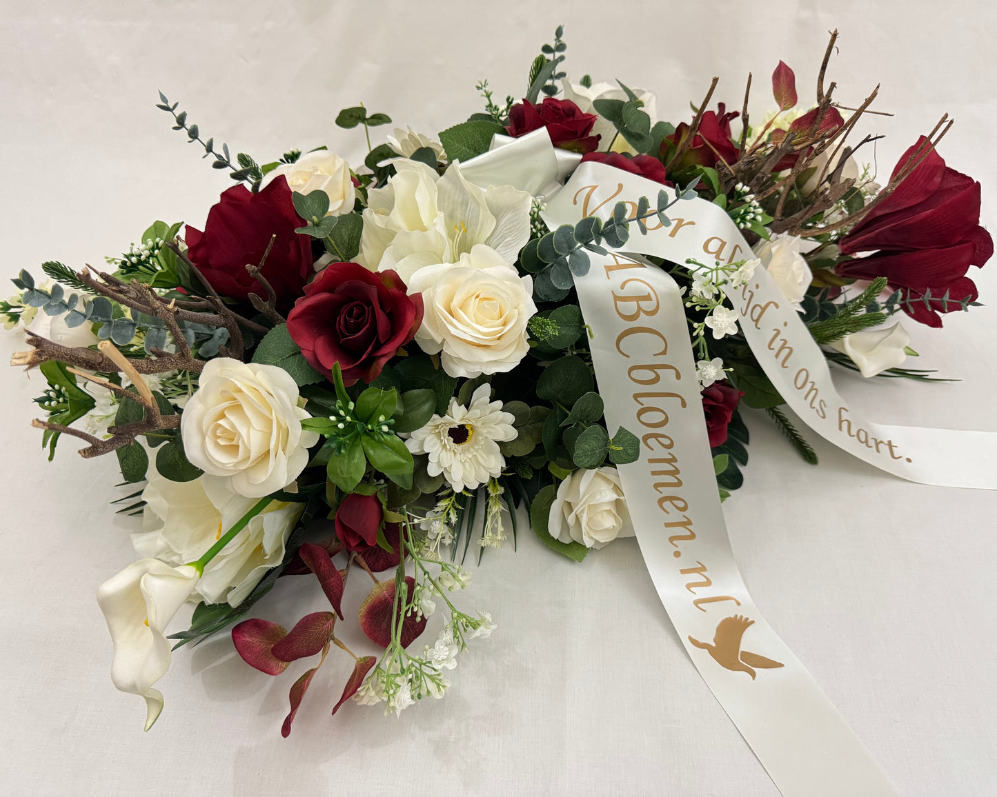 Kiststuk rood wit met lint