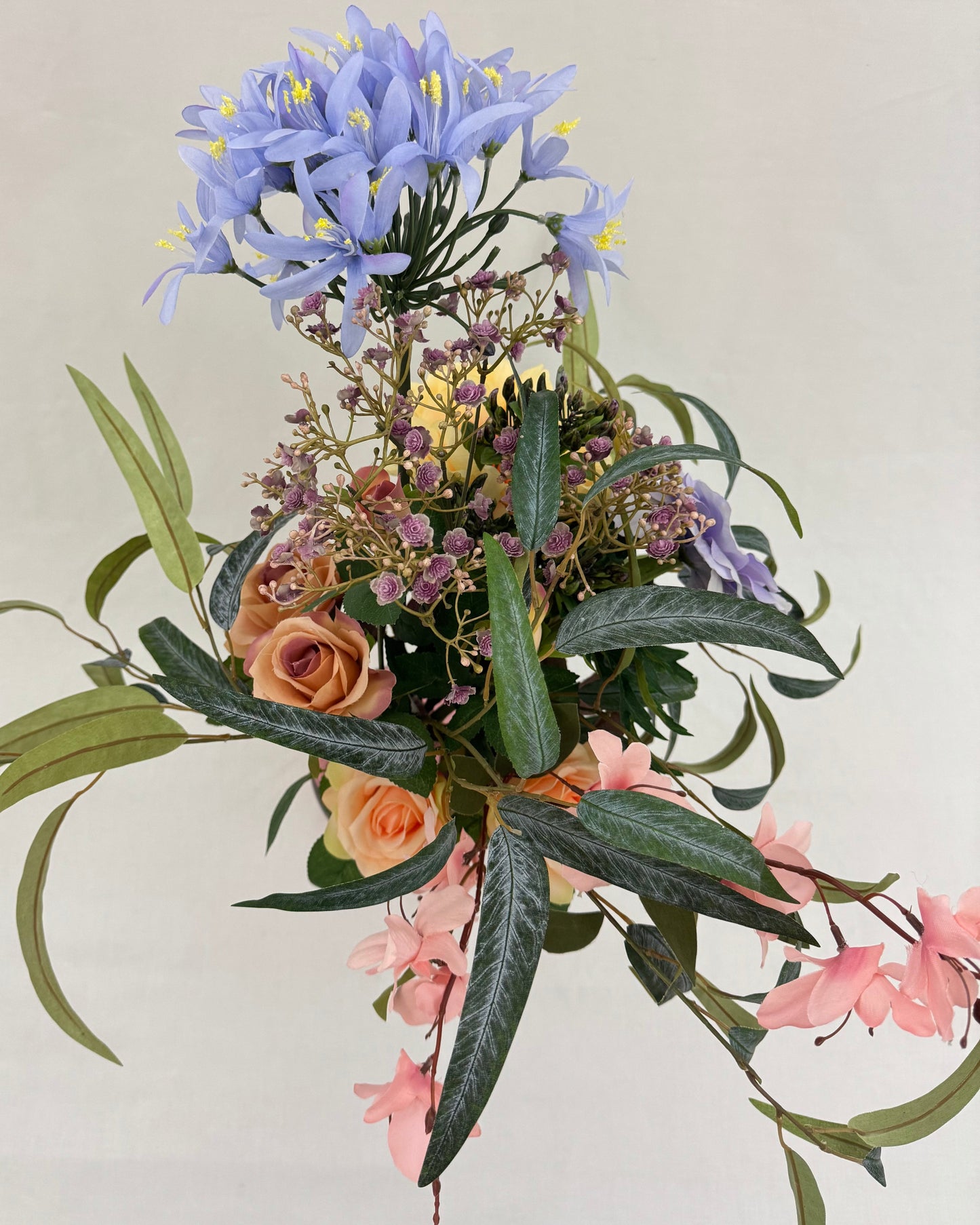 rouwboeket in vaas gemengd