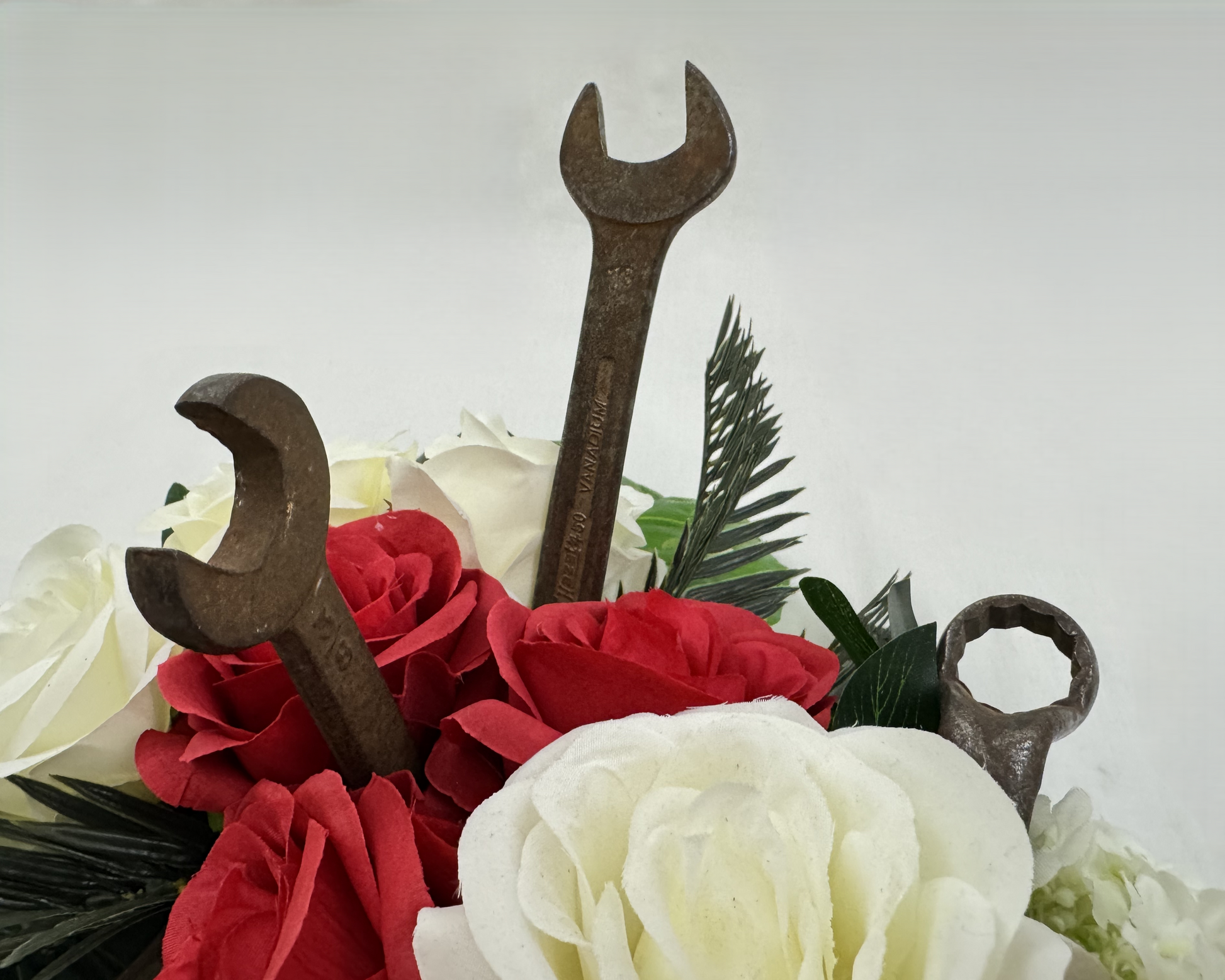 Rouwstuk met echte gereedschapsstukken