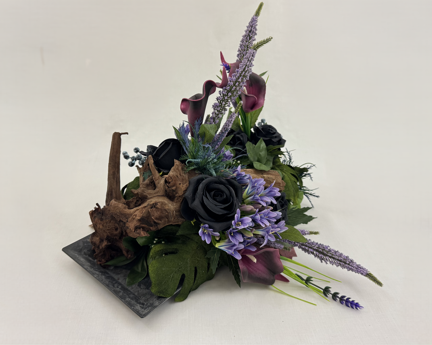 donker rouwstuk met hout