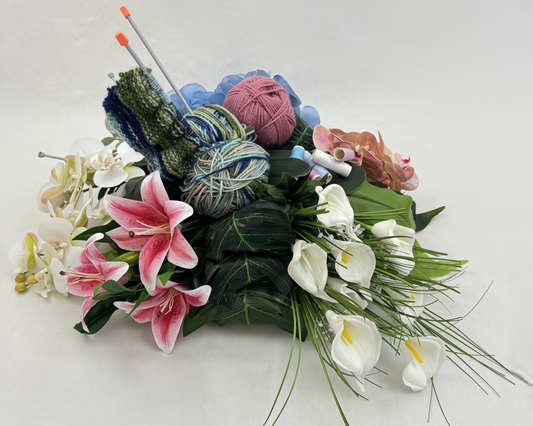 Rouwstuk met roze lelies