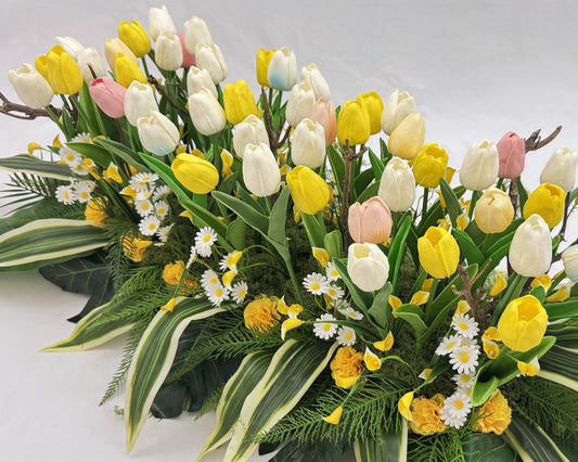 Tulpen in een rouwstuk