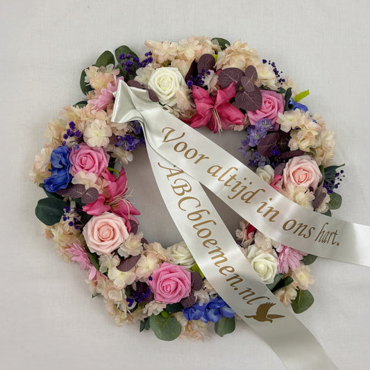 Rouwkrans met rouwlint