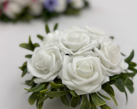 Mini-boeket witte rozen